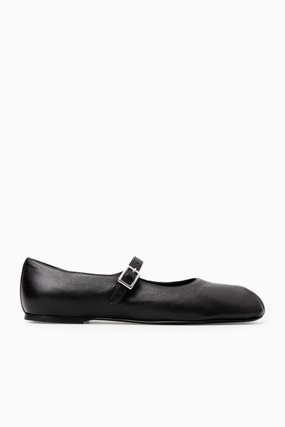 PLEATED LEATHER MARY-JANE BALLET FLATS - BLACK | COS
