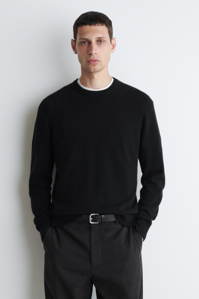 CASHMERE SWEATER - BLACK | COS