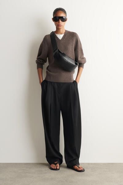 SWING CROSSBODY BAG - LEATHER - BLACK | COS US