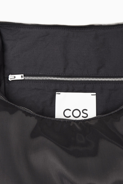 HIGH-SHINE SHOULDER BAG - NAVY | COS US