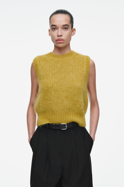 MOHAIR KNIT TANK - MUSTARD | COS
