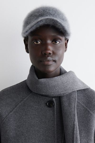BRUSHED-CASHMERE BASEBALL CAP - GRAY | COS