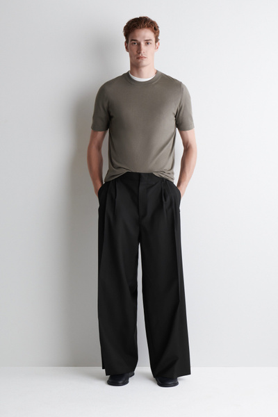 パンツ COS wide leg pleated wool trousers PLEATED WOOL WIDE-LEG PANTS - BLACK | COS