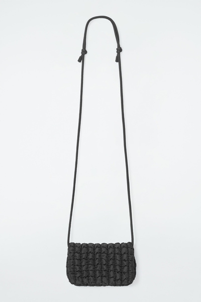 ◆大人気商品◆COS QUILTED MESSENGER BAG RIPSTOP◆送料込◆ QUILTED MESSENGER - RIPSTOP - BLACK | COS