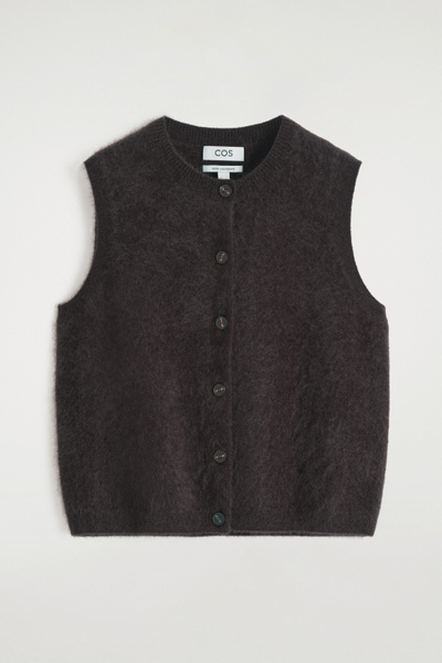 ベスト・ジレ Fendi Cappuccino Cashmere Vest FENDI(フェンディ) ベスト・ジレ(メンズ) - 海外通販のBUYMA