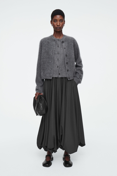 トップス Brushed Cashmere Cardigan BRUSHED-CASHMERE CARDIGAN - BEIGE | COS