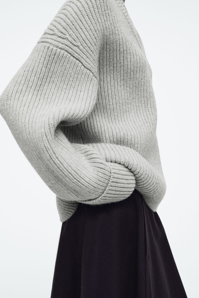 【COSYHARU】Luce ribbed V-neck knit RAMAEL Distressed Effect Perforated V-Neck Sweater men