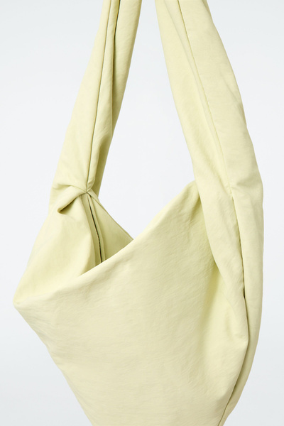 KITE OVERSIZED SHOULDER BAG - NYLON - BLACK | COS