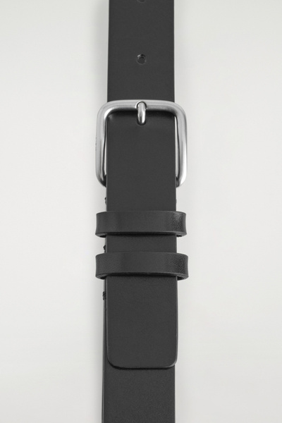 CLASSIC LEATHER BELT - BLACK / SILVER | COS