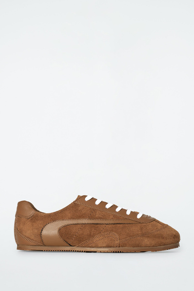 MINIMAL LEATHER TRAINERS - COGNAC | COS