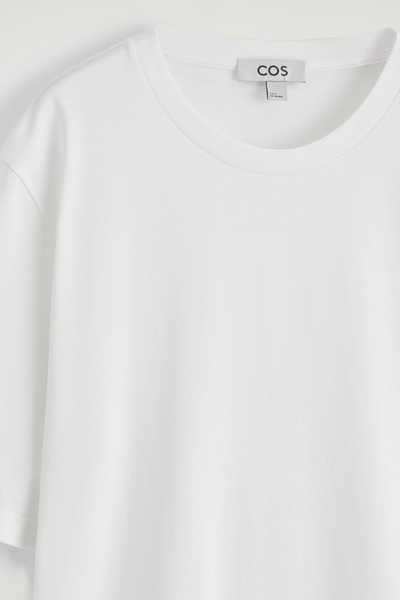 Tシャツ・カットソー COURREGES Woman T-Shirt White 424JTS159JS0175 0001 Courrèges Asymmetric T-shirt | White | FARFETCH