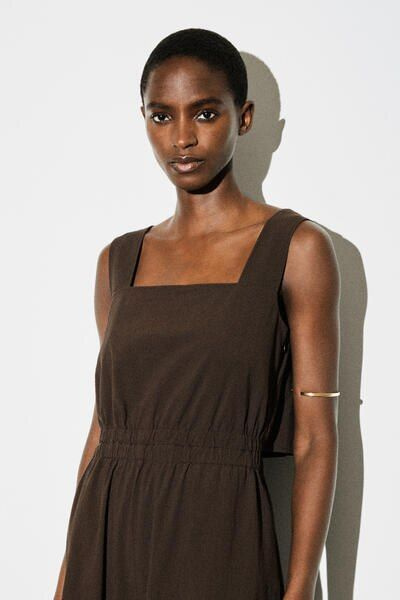 OPEN-BACK SEERSUCKER WIDE-LEG JUMPSUIT - BROWN | COS US