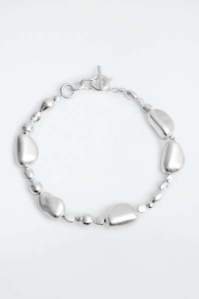 BEADED PEBBLE NECKLACE - SILVER | COS