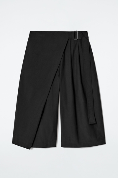 BELTED WRAP-FRONT COTTON SHORTS - BLACK | COS