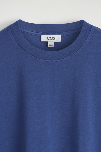 RELAXED LIGHTWEIGHT COTTON T-SHIRT - DARK BLUE | COS US