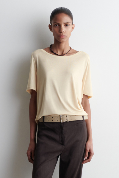 RELAXED SCOOP-NECK T-SHIRT - LIGHT BEIGE | COS