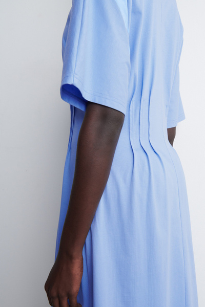 【送料&関税込】Patou Light-blue Cotton Dress Patou | エレガントでシックなワンピース、ジャンパースカート