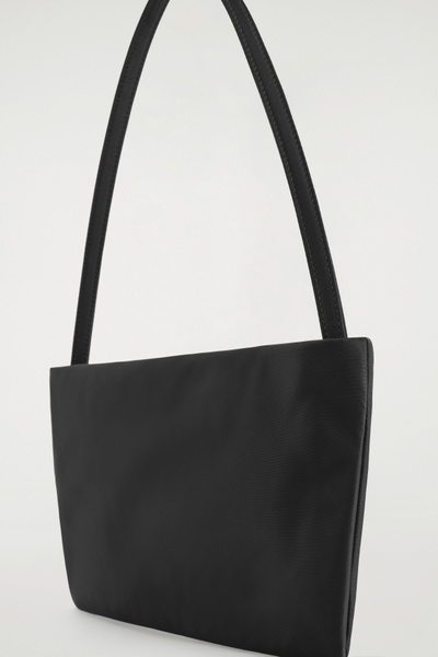 HAH ARCHIVE★BLACK NYLON I-PAD BAG Nylon iPad Bag (Black)