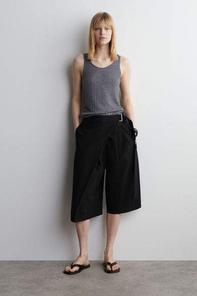 Nala Croppded knit top 水陸両用 RIBBED-KNIT SILK TANK TOP - GRAY MÉLANGE | COS