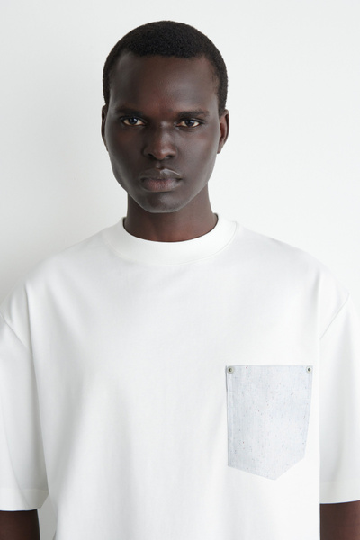 OVERSIZED WOVEN-POCKET T-SHIRT - WHITE | COS