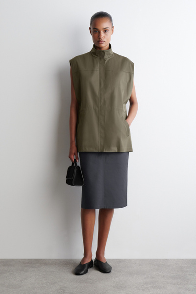 MOCK-NECK UTILITY VEST - KHAKI | COS