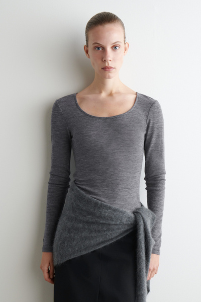トップス ONC MERINO MERINO WOOL HIGH-NECK TOP - BLUE / CHECKED | COS