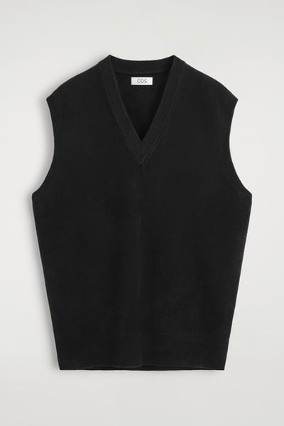 CHENILLE-KNIT VEST - CARBON | COS US
