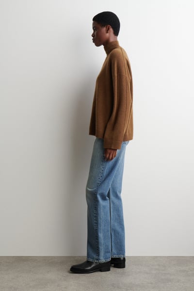 CASHMERE MOCK-NECK SWEATER - BROWN MÉLANGE | COS US