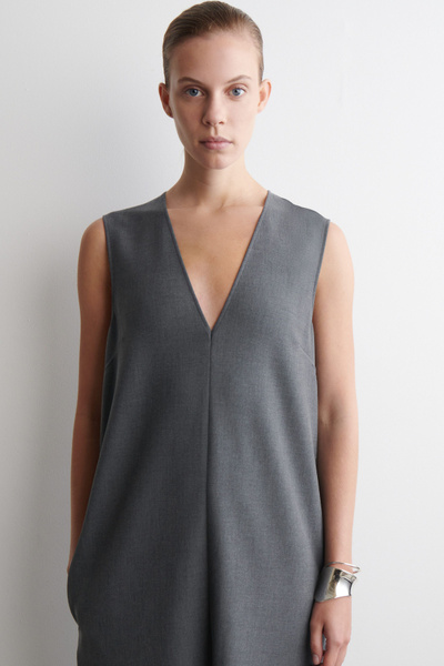 SLEEVELESS V-NECK MIDI DRESS - GRAY MÉLANGE | COS US SLEEVELESS V-NECK MIDI DRESS - GRAY MÉLANGE | COS US