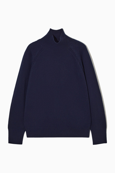 PURE CASHMERE TURTLENECK JUMPER - DARK NAVY | COS