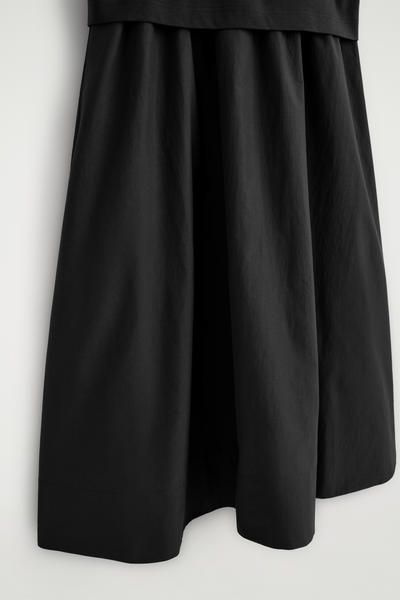 CONTRAST-PANEL BOAT-NECK MIDI DRESS - BLACK