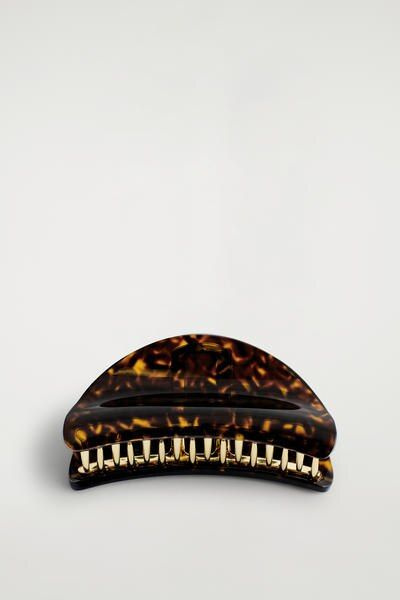 NWT COS Oval Tortoiseshell-Effect Hair Clip Dark Brown/Gold COS Oval Tortoiseshell-Effect Hair Clip | endource main image 3