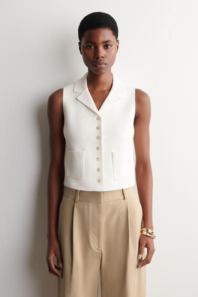 BOUCLÉ-KNIT VEST - WHITE | COS US