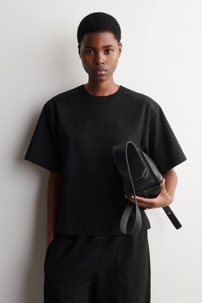 lcdc キャミ　glowny blackup cos musinsa 9234_e80e1c05af_ec6fed33ec7e32