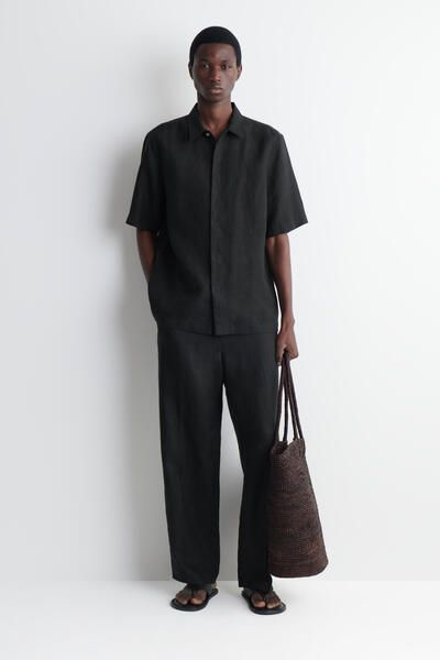 LINEN SHORT-SLEEVED SHIRT - BLACK | COS US