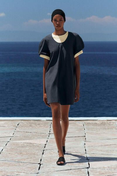 PUFF-SLEEVE COTTON MINI DRESS - BLACK | COS US