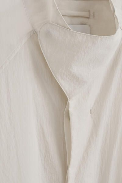 TECHNICAL SHEER-NYLON SPORTS JACKET - ECRU | COS US